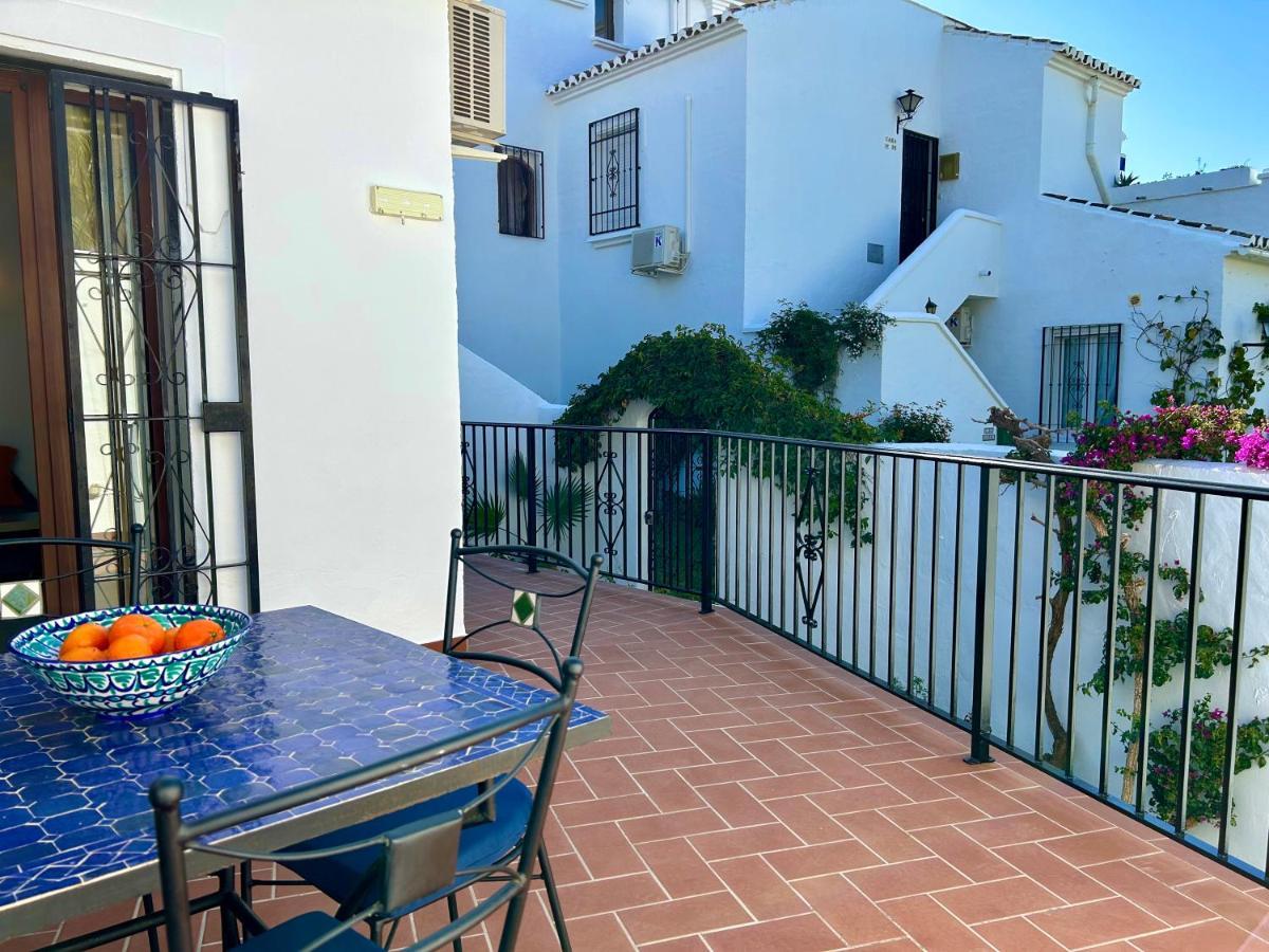 Casa Con Terraza Y Hermoso Jardin Comunal Nerja Exterior photo